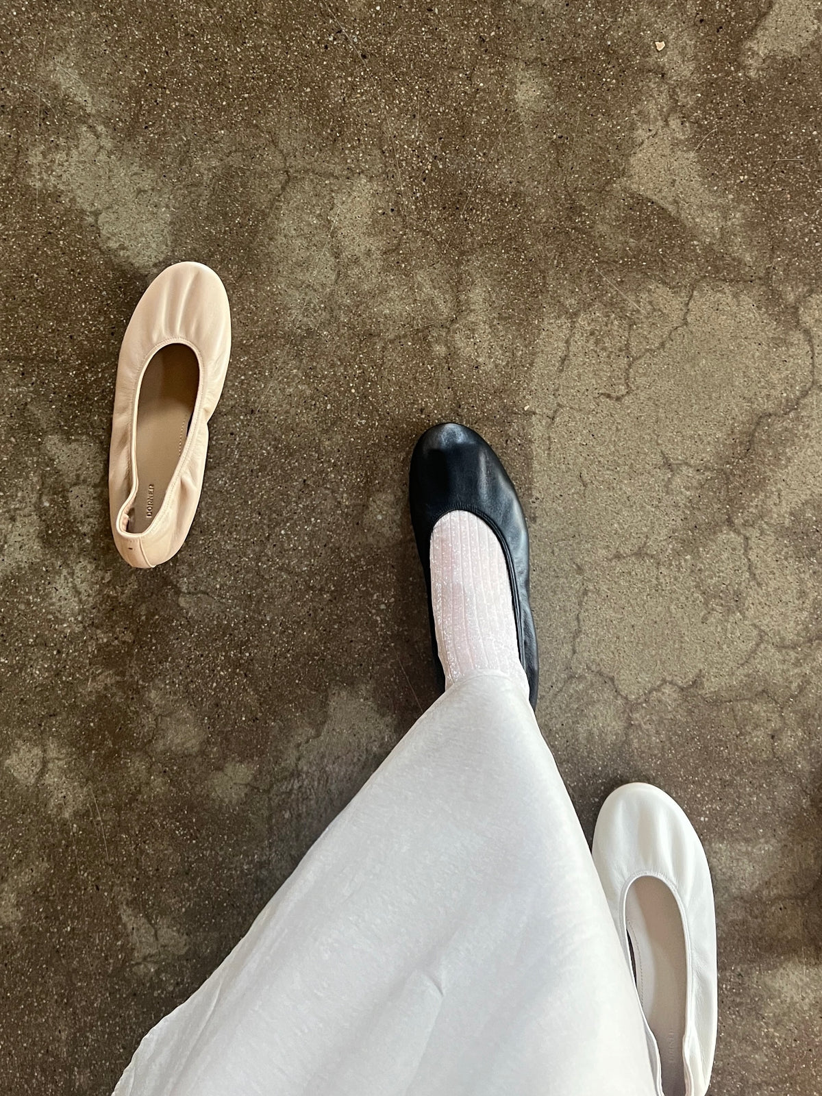 Marguerite - Leather in Warm White