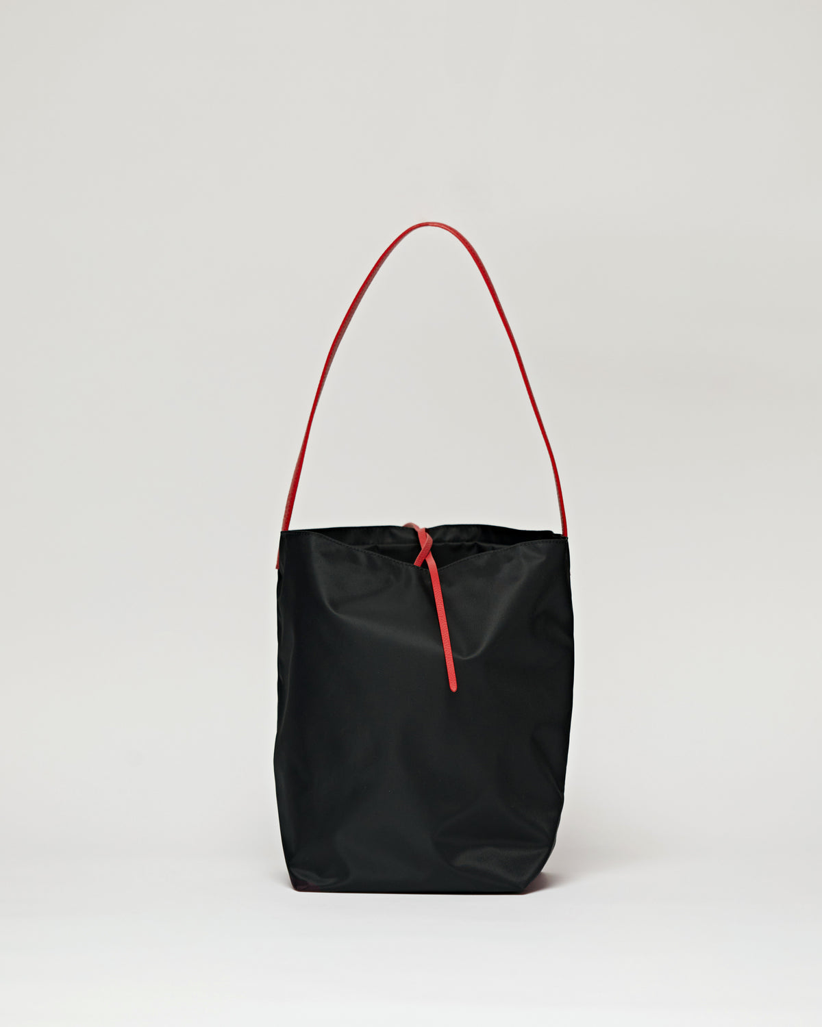 Inès Petite - Spicy Black