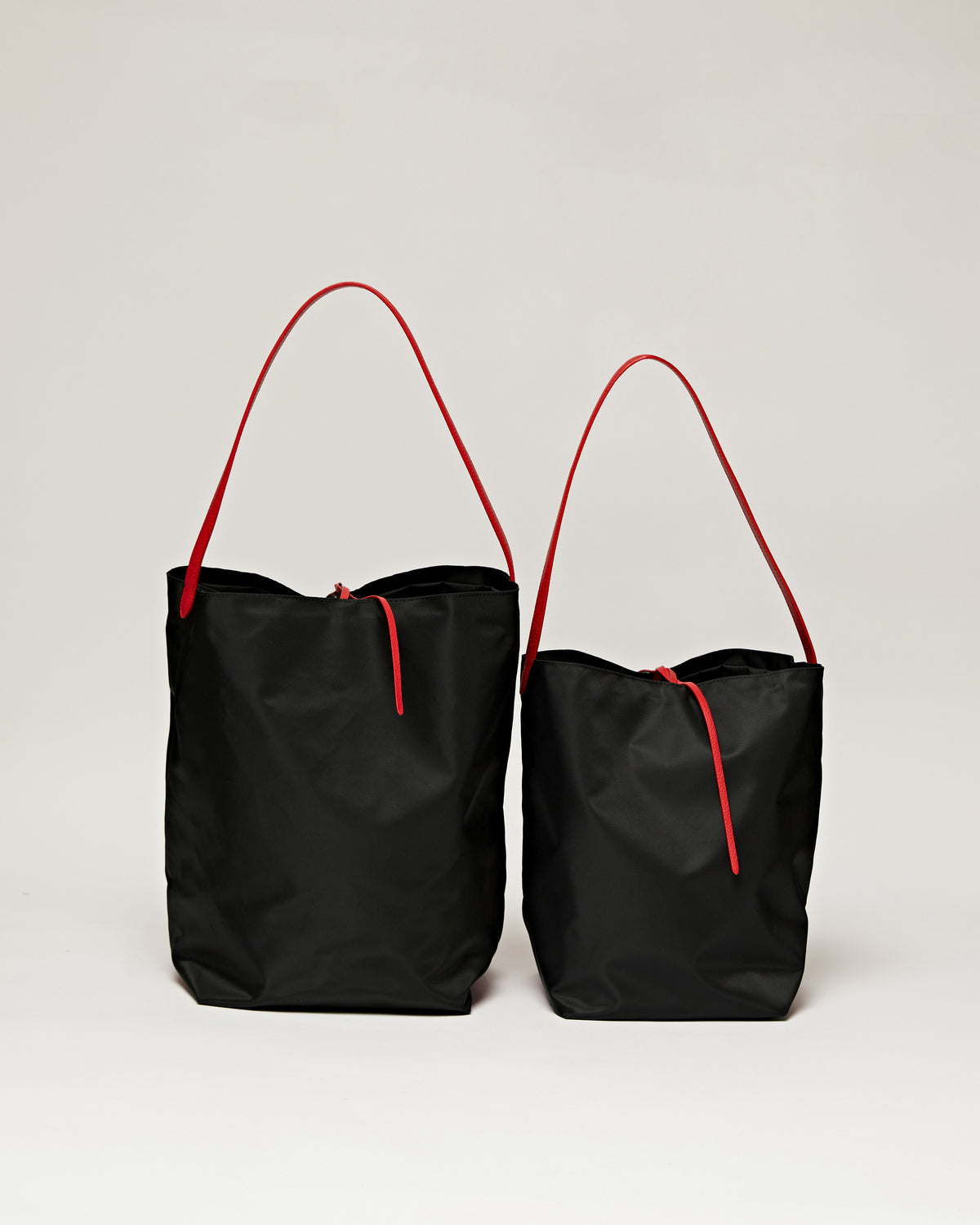 Inès Petite - Spicy Black