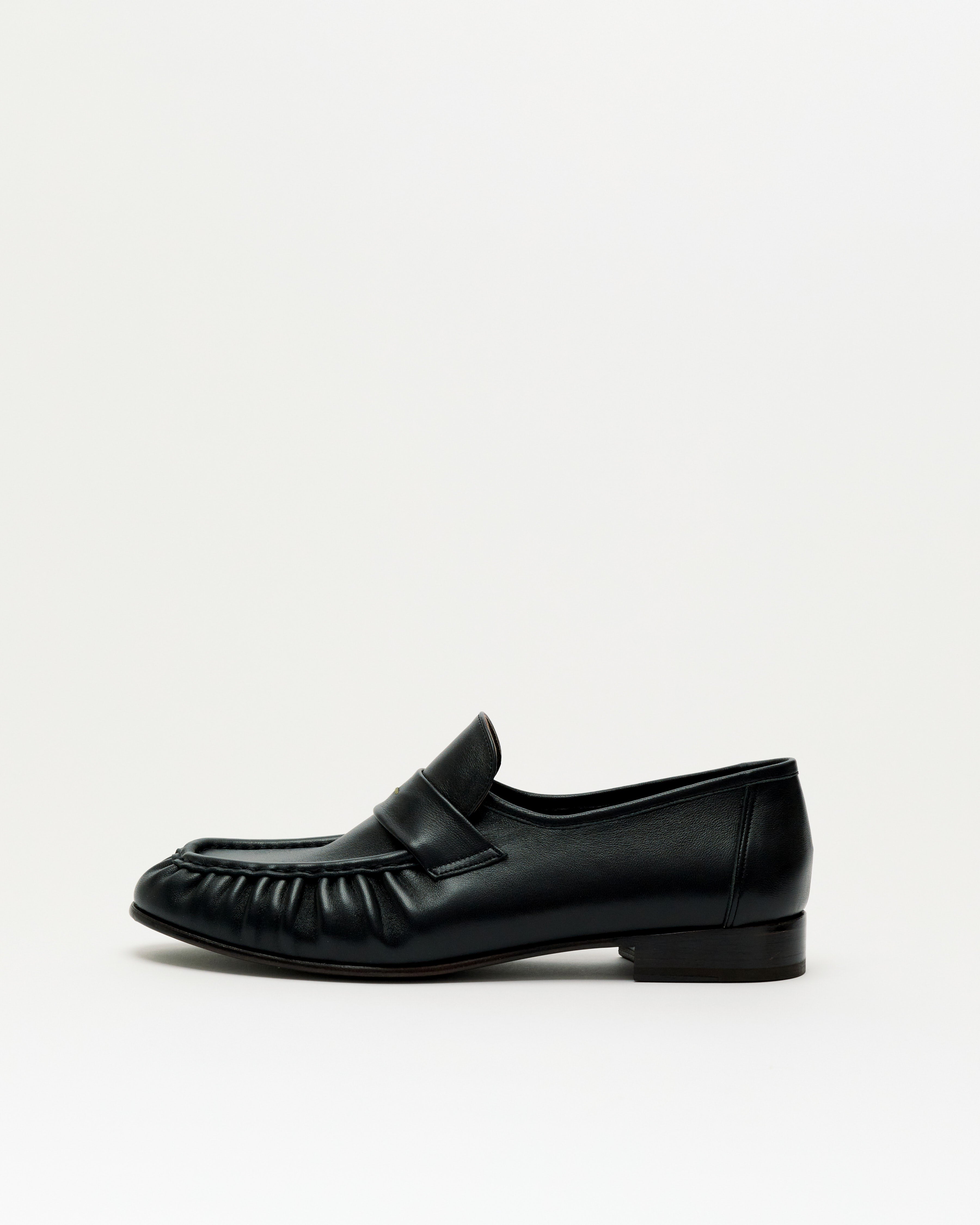Louis - Leather in Black