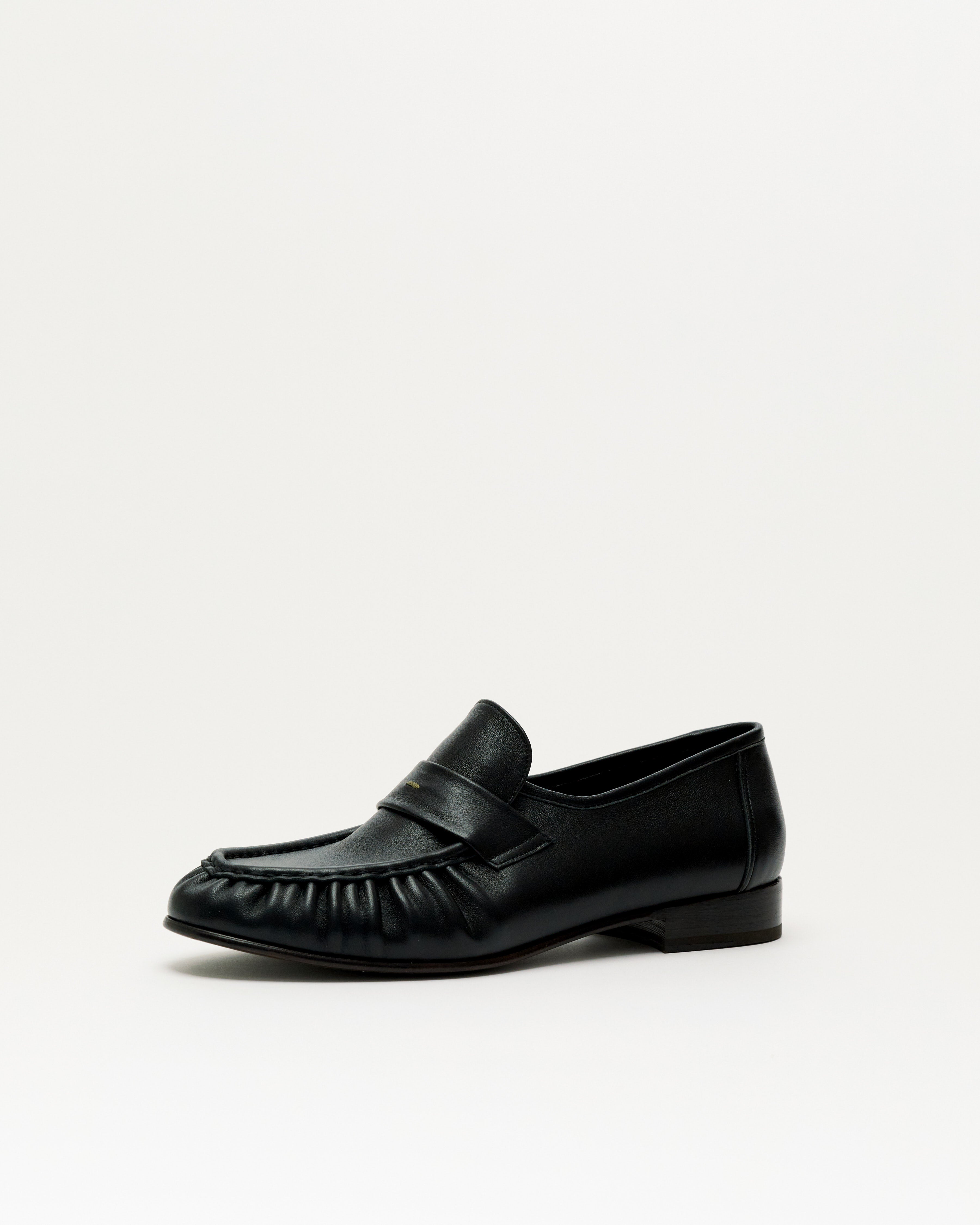 Louis - Leather in Black