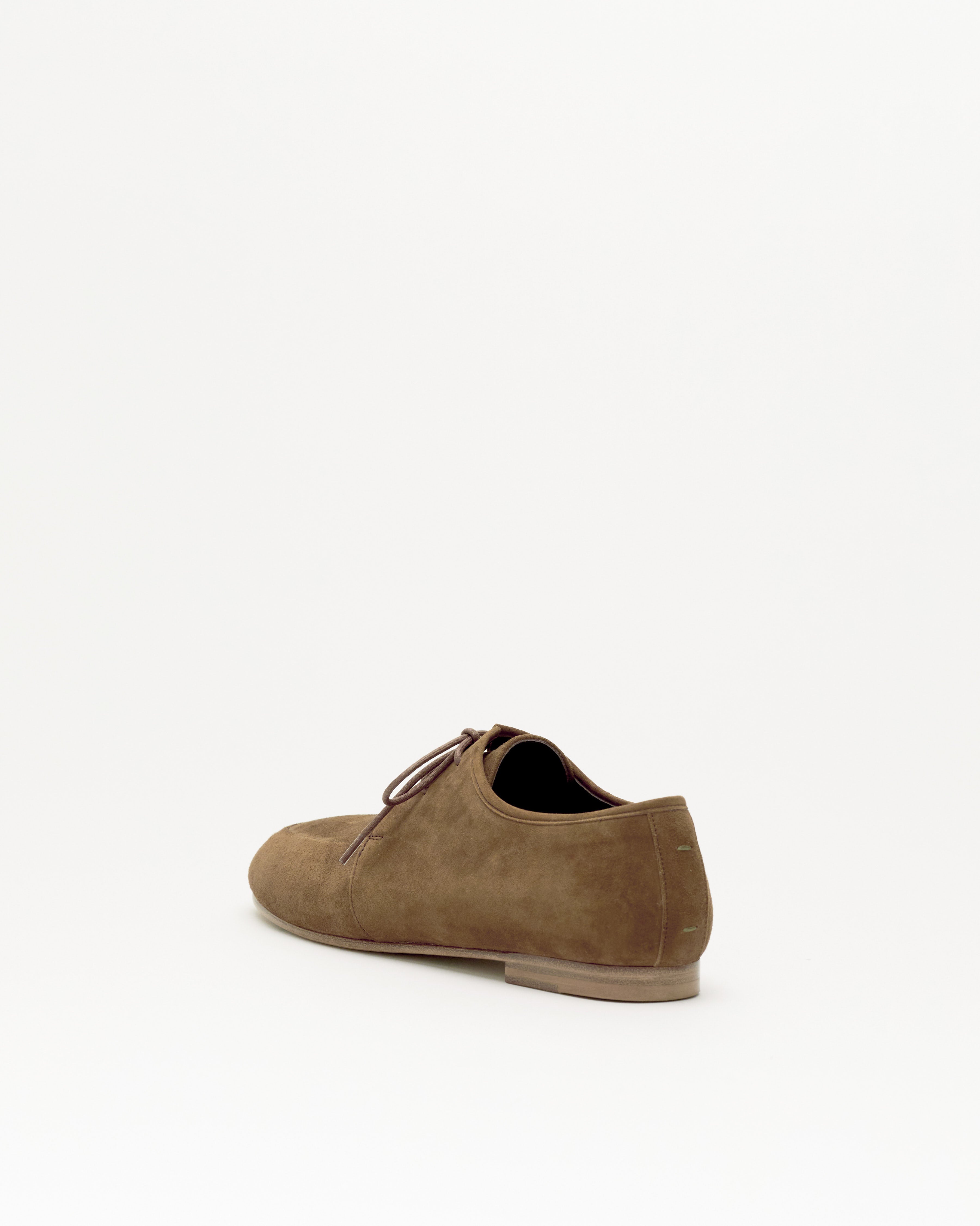 Evelyne - Leather in Walnut