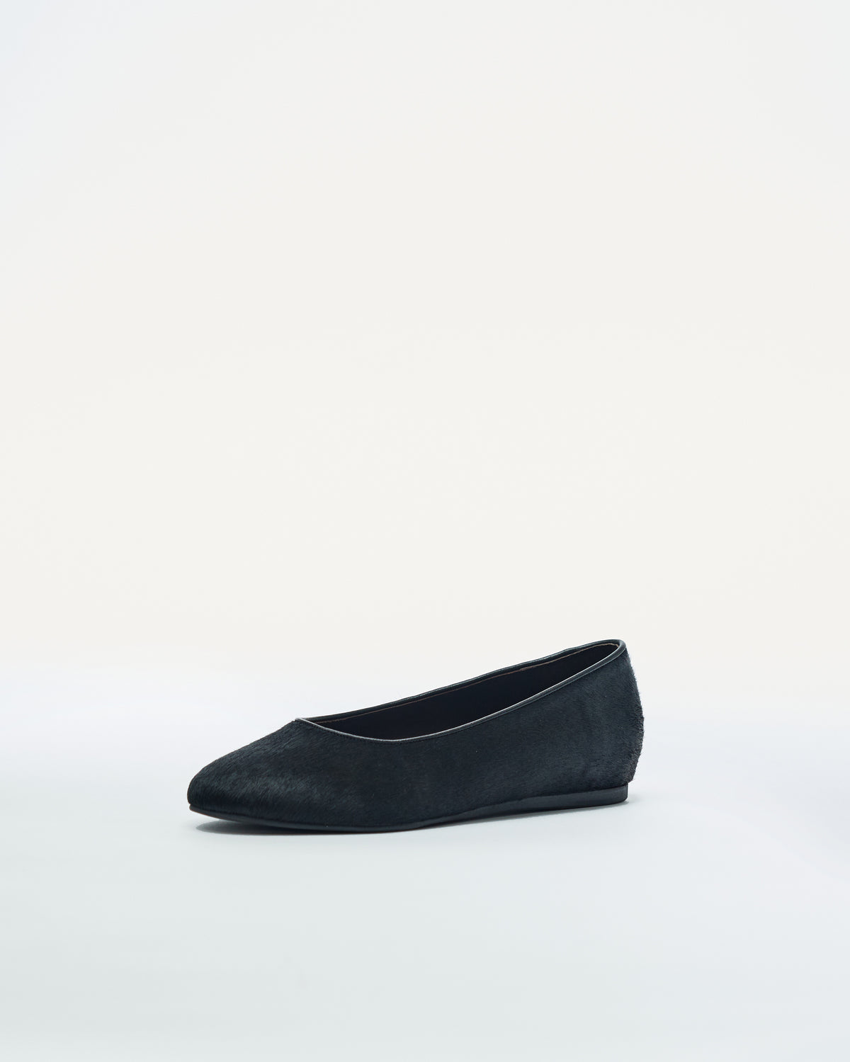 Madeleine - Black