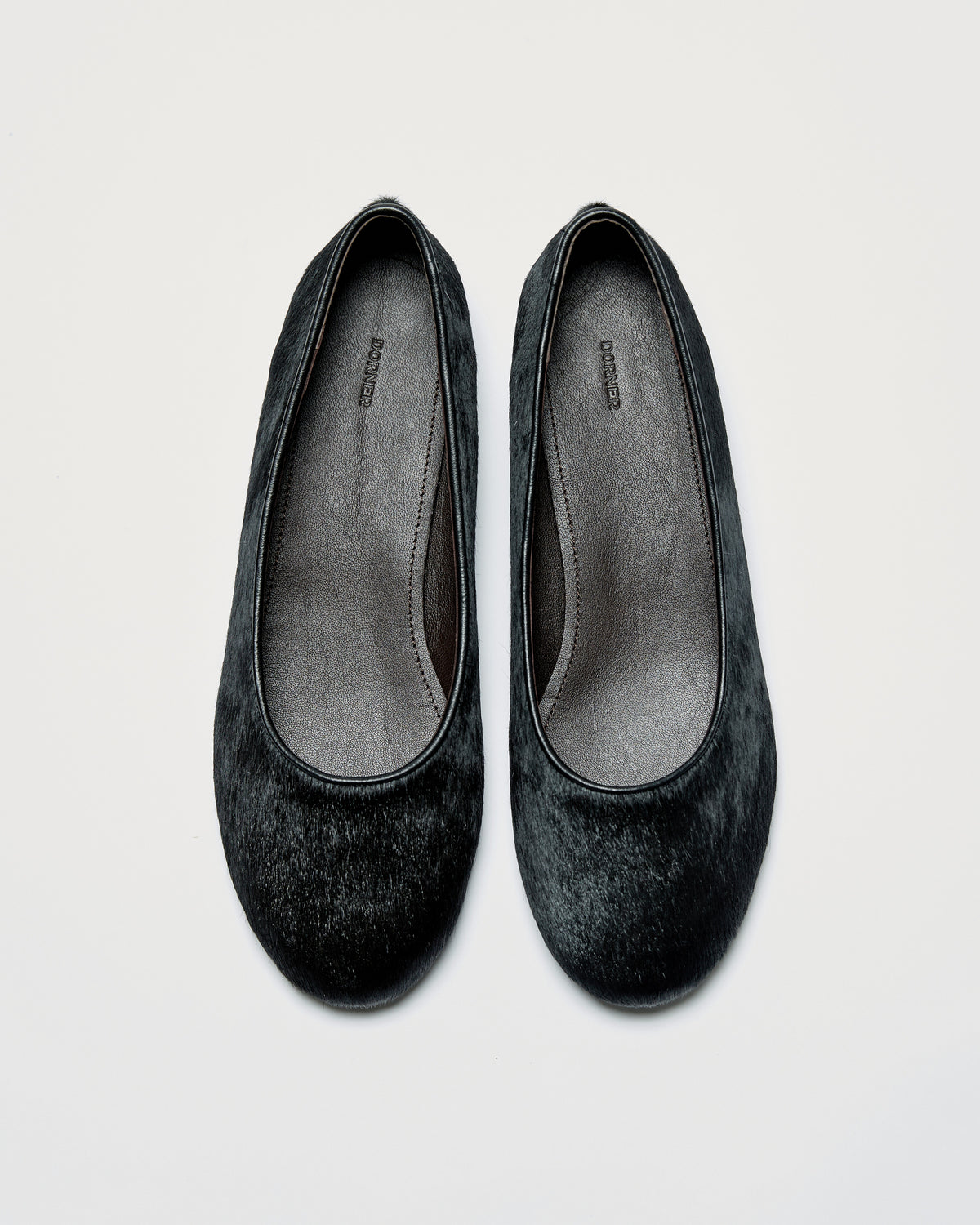 Madeleine - Black