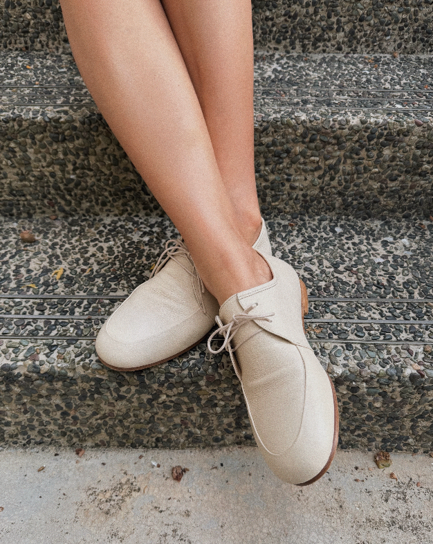 Evelyne - Leather in Ivory